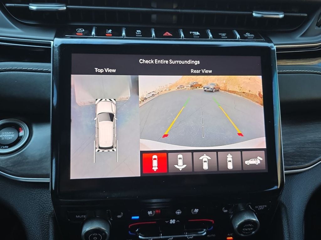 2022 Jeep Grand Cherokee Overland 4x2
