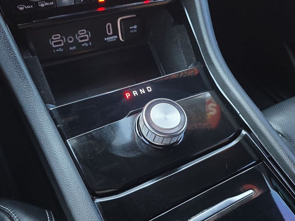 2022 Jeep Grand Cherokee Overland 4x2