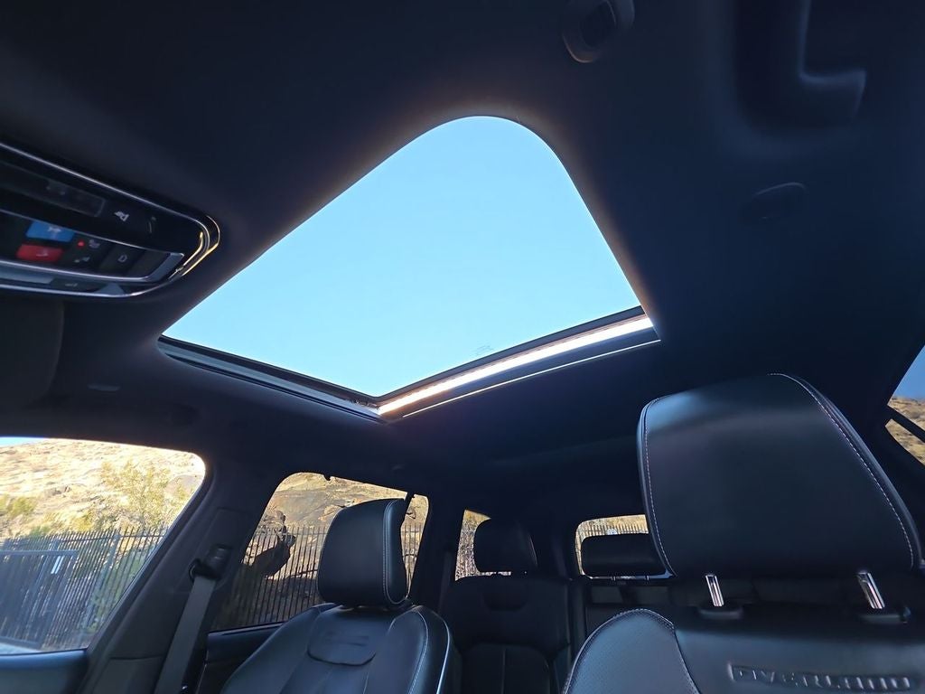 2022 Jeep Grand Cherokee Overland 4x2