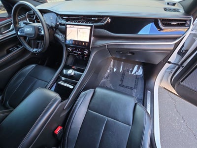 2022 Jeep Grand Cherokee Overland 4x2