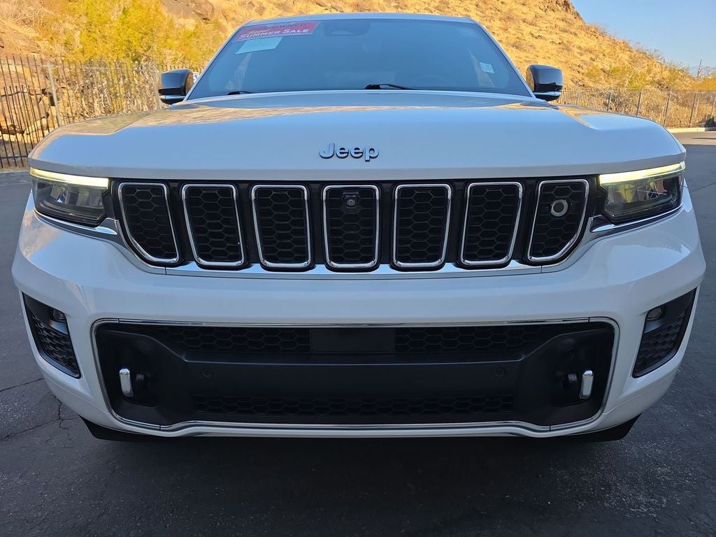 2022 Jeep Grand Cherokee Overland 4x2