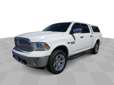 2017 RAM 1500 Laramie Crew Cab 4x4 5'7" Box