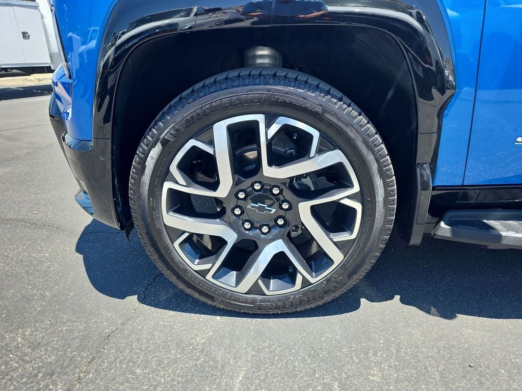 2025 Chevrolet Silverado EV RST - Max Range