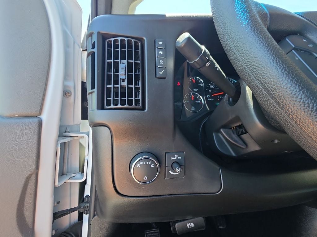 2024 Chevrolet Express Cargo 2500 WT