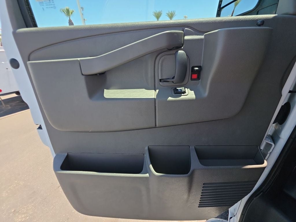 2024 Chevrolet Express Cargo 2500 WT