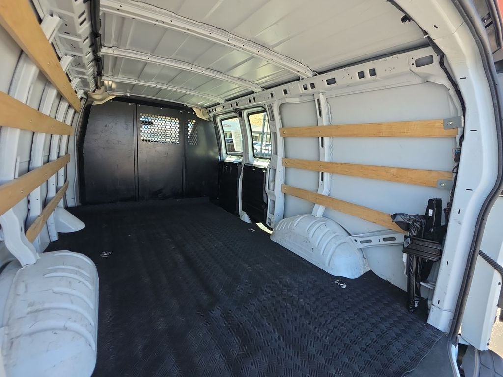 2024 Chevrolet Express Cargo 2500 WT