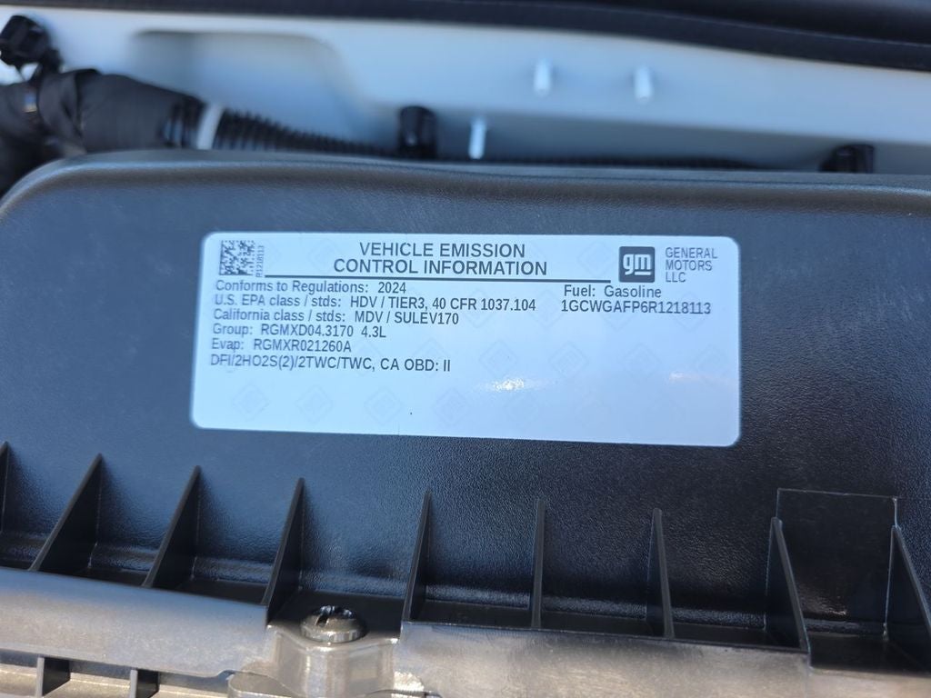2024 Chevrolet Express Cargo 2500 WT
