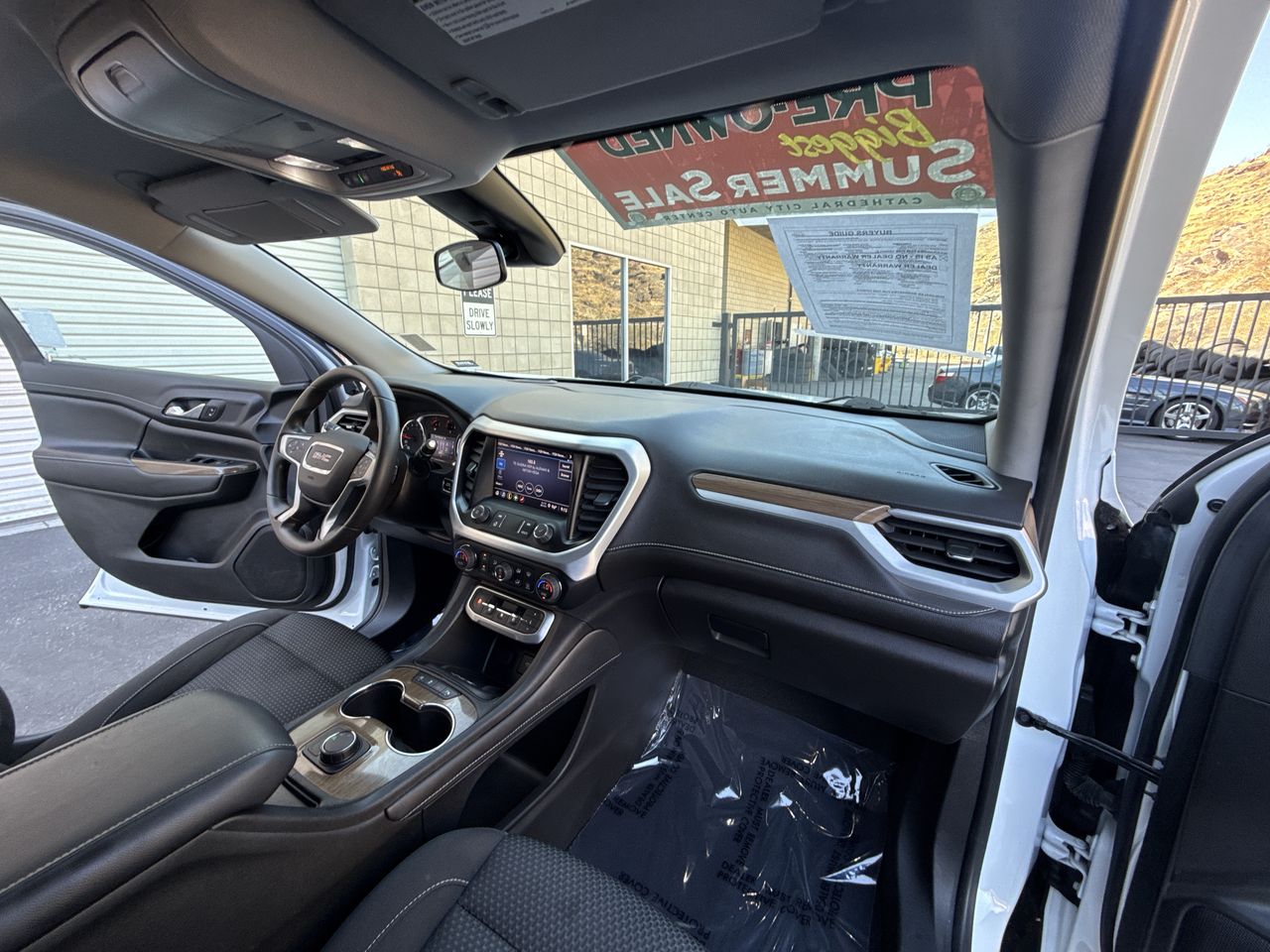 2023 GMC Acadia SLE