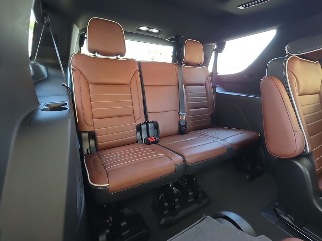 2024 GMC Yukon Denali Ultimate