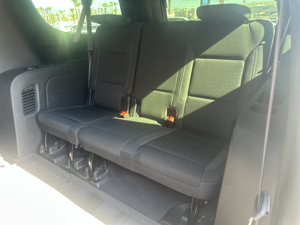 2022 Chevrolet Suburban LS