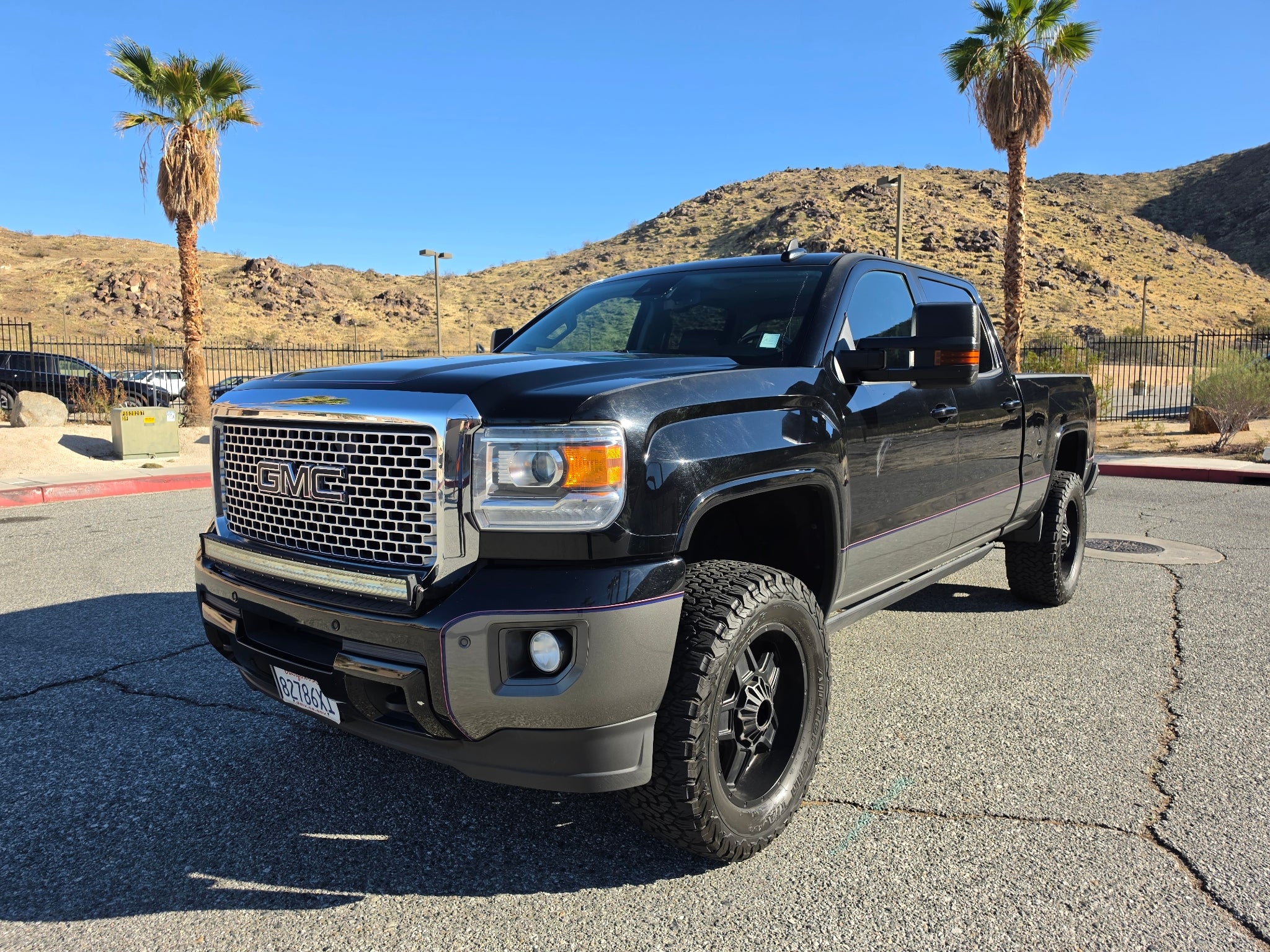 2016 GMC Sierra 2500HD Denali 4WD photo