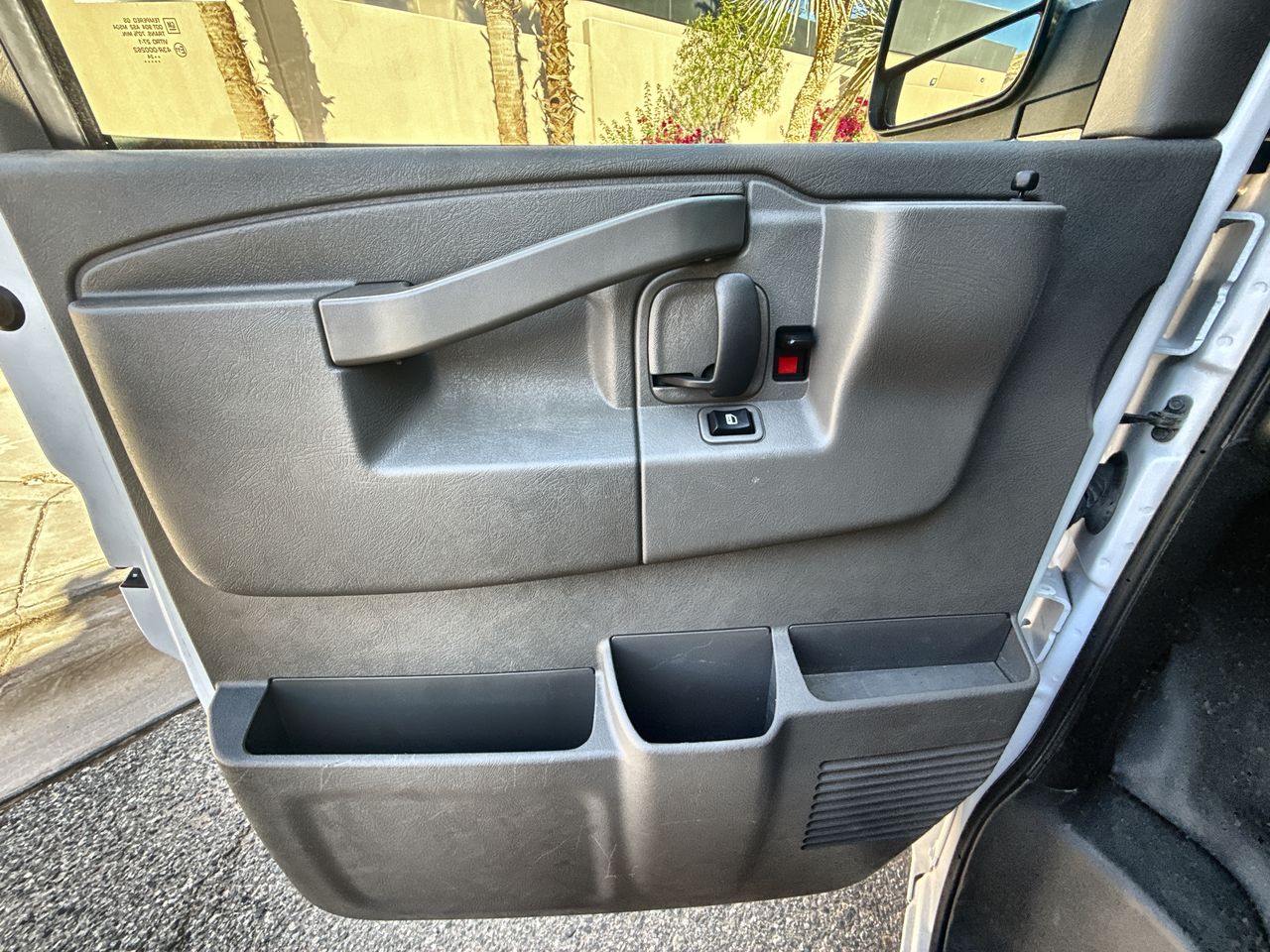 2024 GMC Savana Cargo 2500 Work Van
