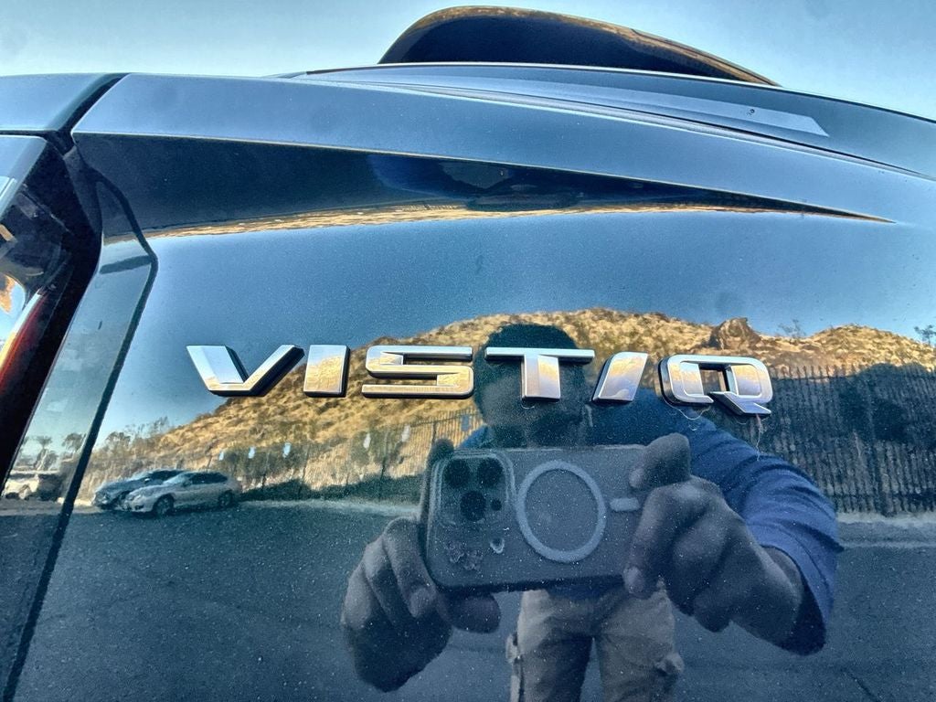 2026 Cadillac VISTIQ Luxury