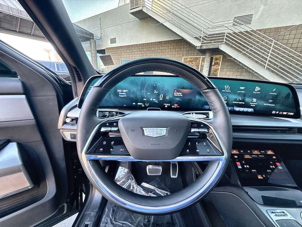 2026 Cadillac VISTIQ Luxury