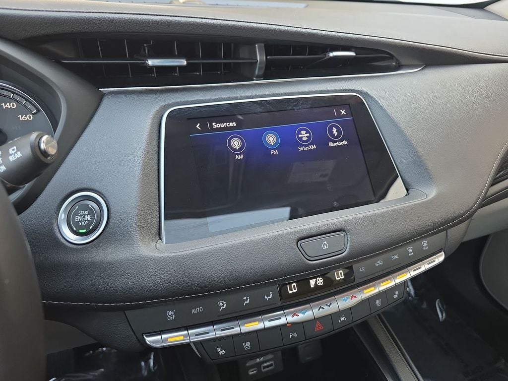 2023 Cadillac XT4 Premium Luxury