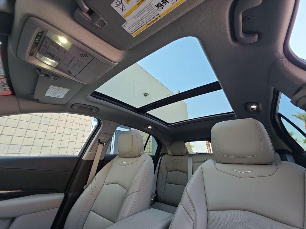 2023 Cadillac XT4 Premium Luxury