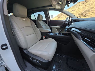 2023 Cadillac XT4 Premium Luxury