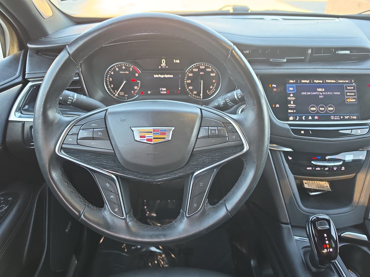 2023 Cadillac XT5 FWD Premium Luxury