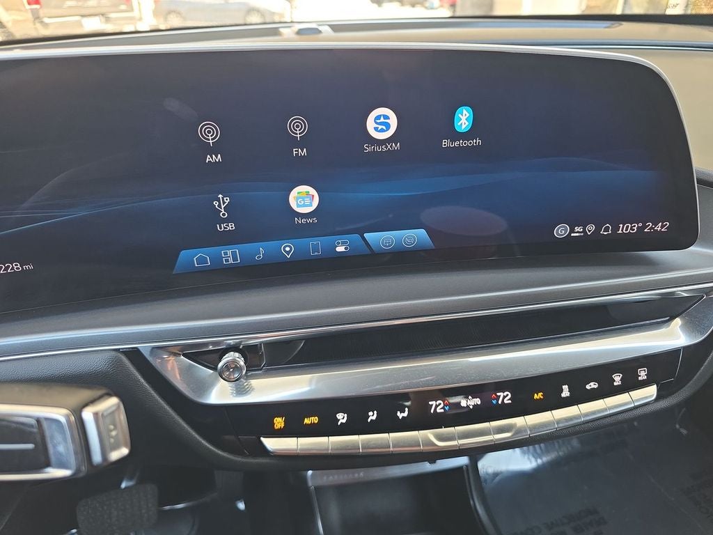 2024 Cadillac LYRIQ Tech