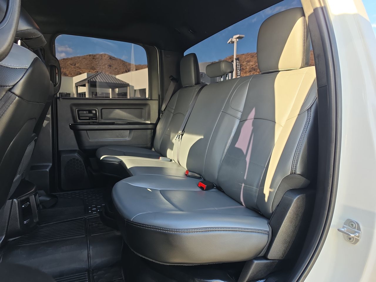 2024 RAM 3500 Tradesman Crew Cab 4x4 6'4" Box