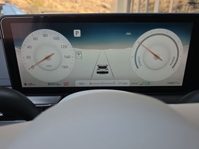 2023 Genesis GV60 Advanced