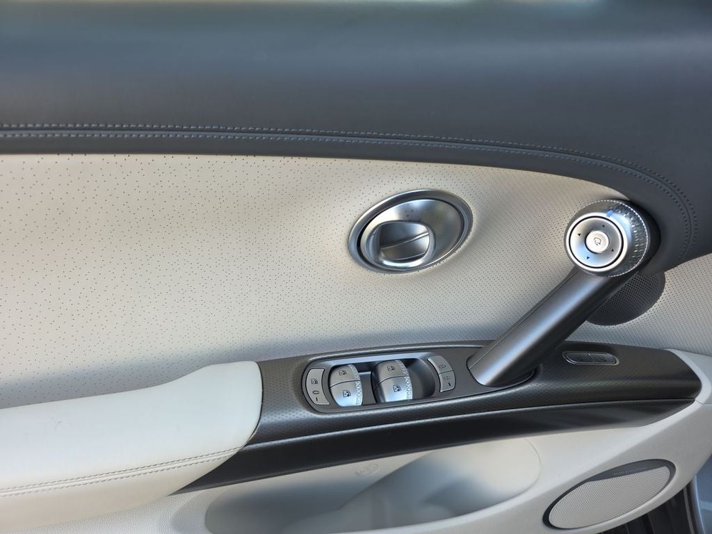 2023 Genesis GV60 Advanced