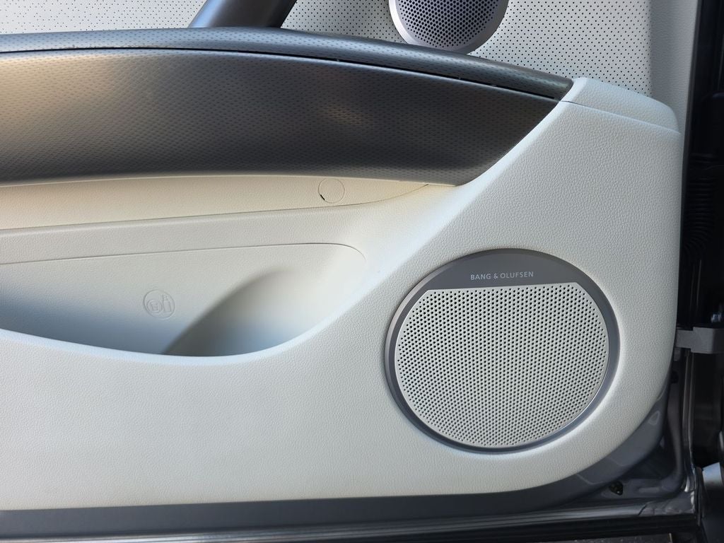 2023 Genesis GV60 Advanced