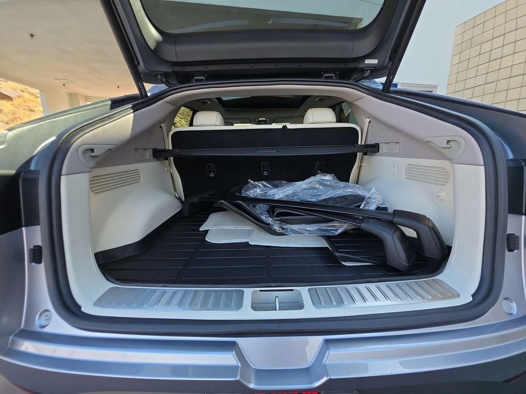 2023 Genesis GV60 Advanced
