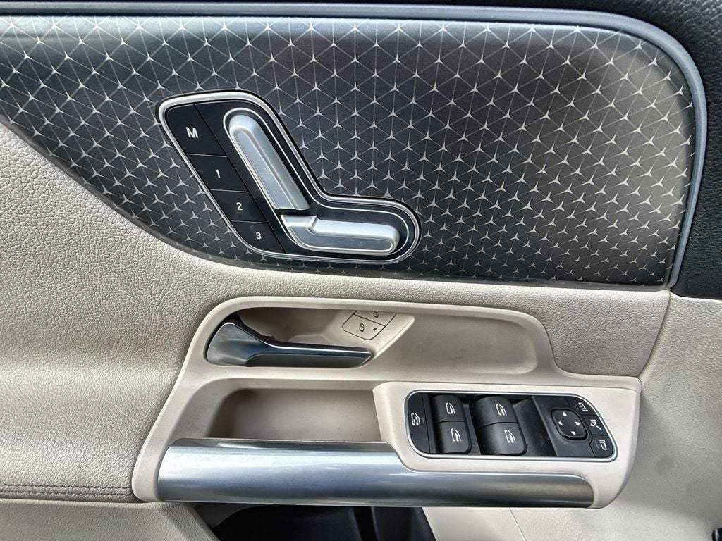2025 Mercedes-Benz GLA 250 4MATIC®