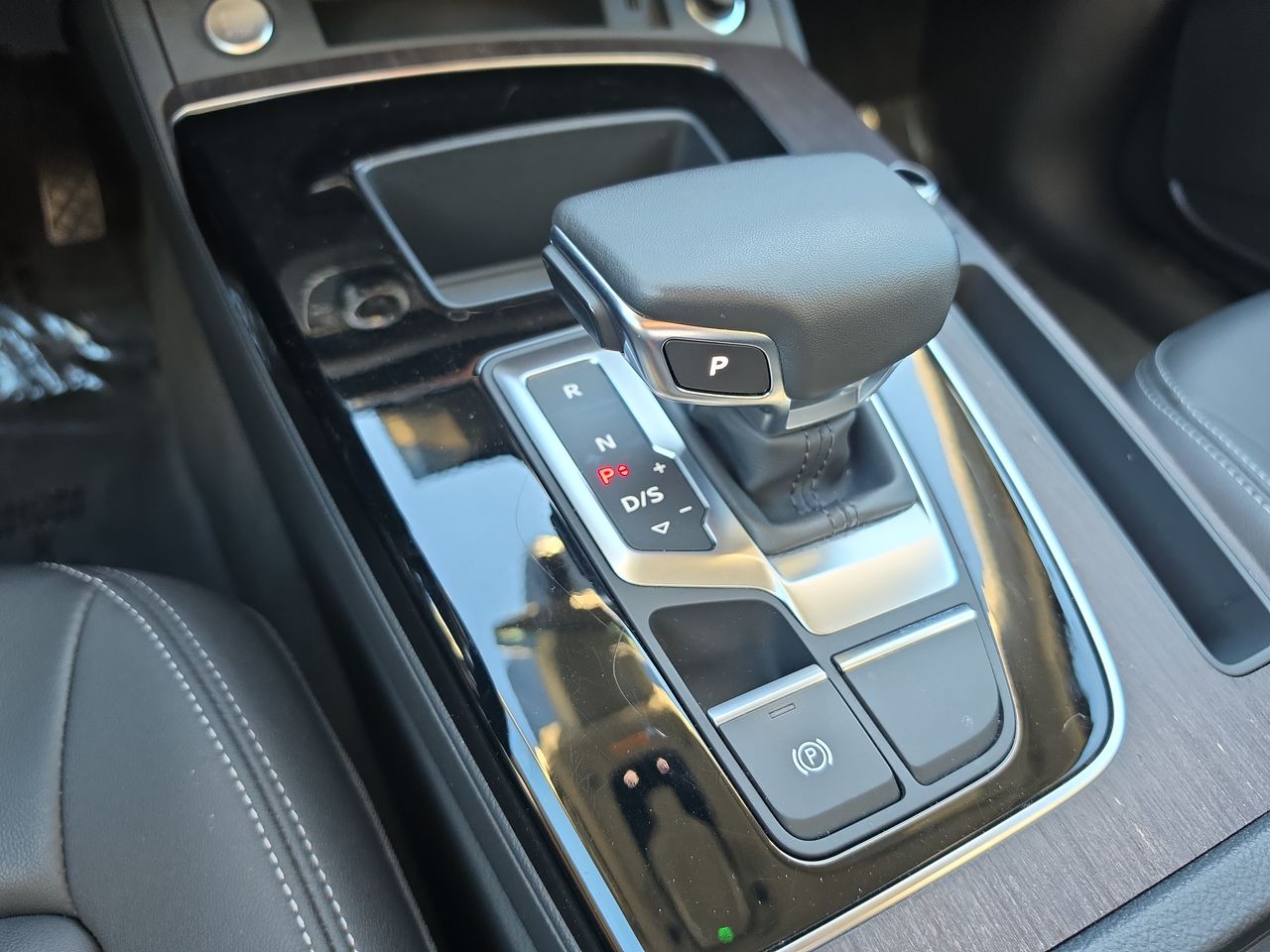 2023 Audi Q5 Premium 40 TFSI quattro S tronic
