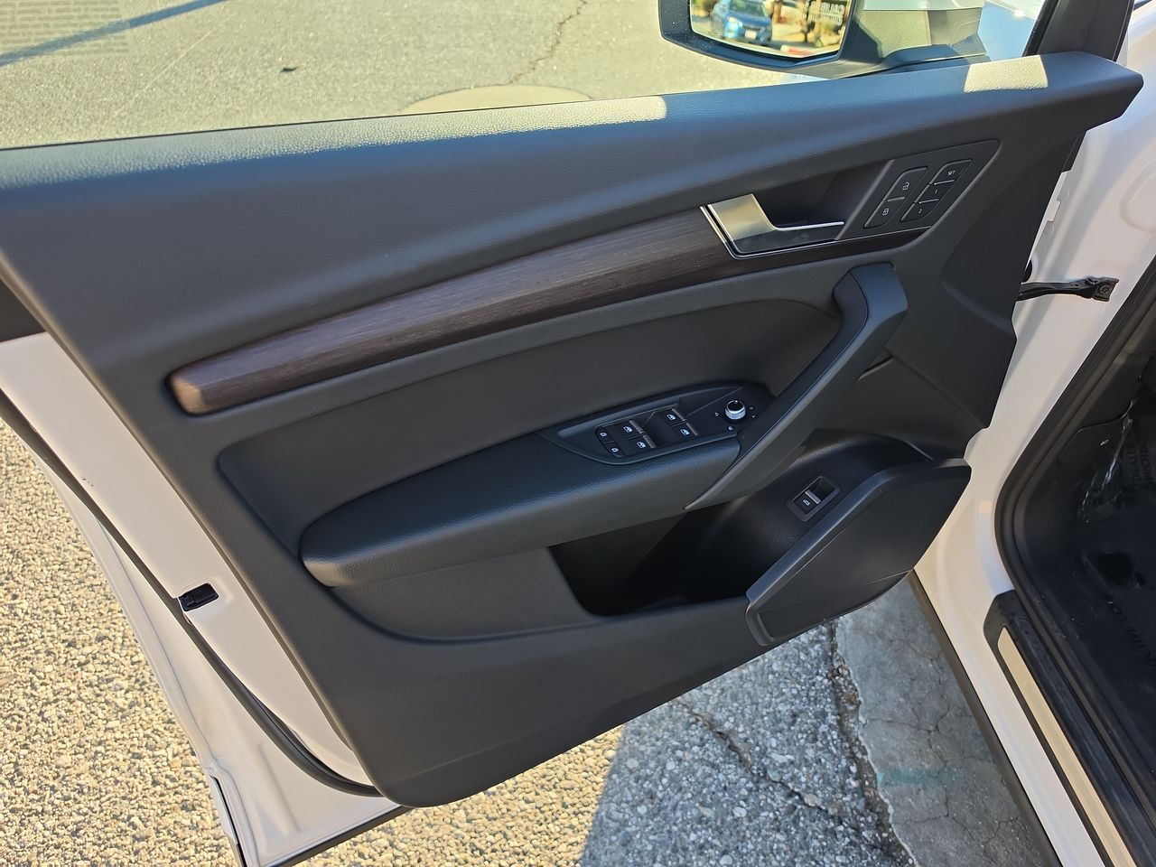 2023 Audi Q5 Premium 40 TFSI quattro S tronic