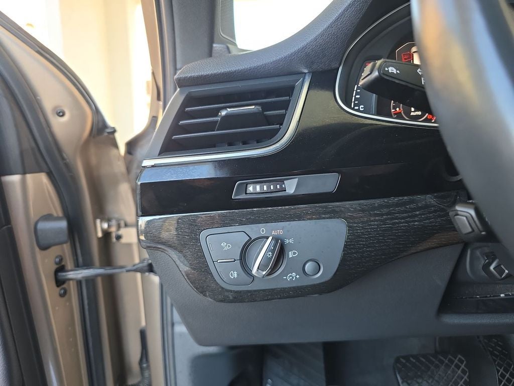 2019 Audi Q7 Premium Plus