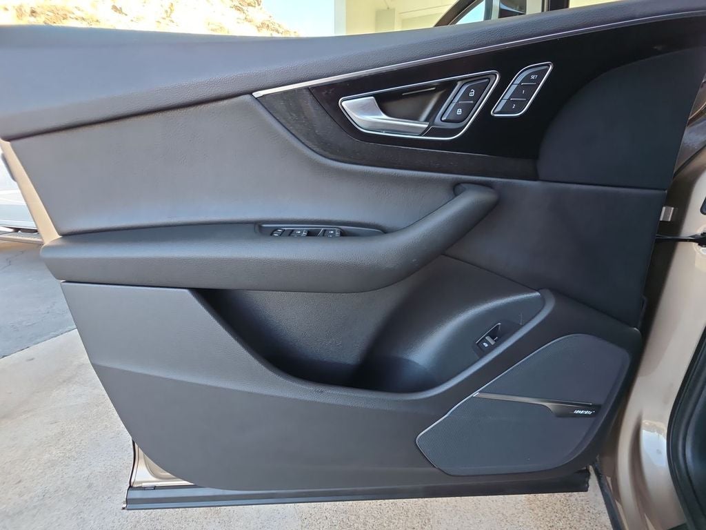 2019 Audi Q7 Premium Plus