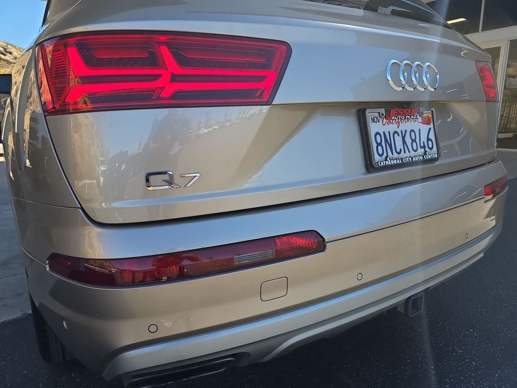 2019 Audi Q7 Premium Plus