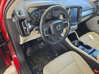 2019 Volvo XC40 Momentum