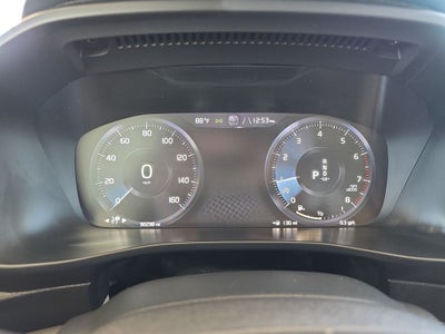 2019 Volvo XC40 Momentum