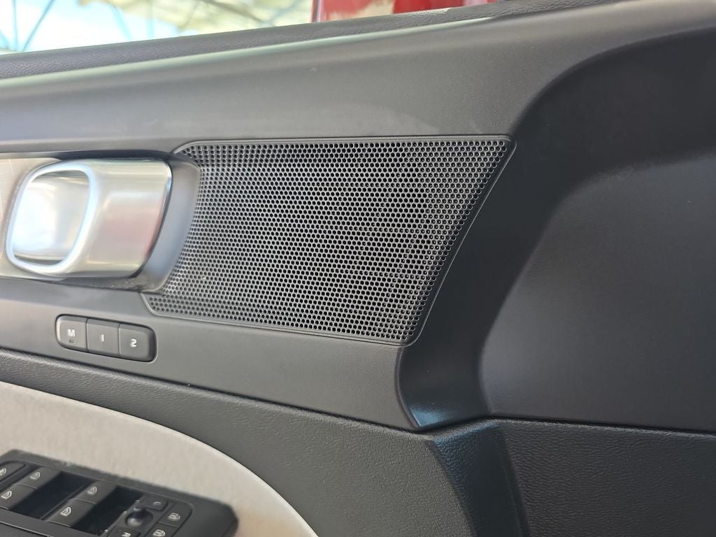 2019 Volvo XC40 Momentum