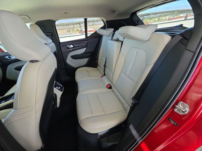 2019 Volvo XC40 Momentum