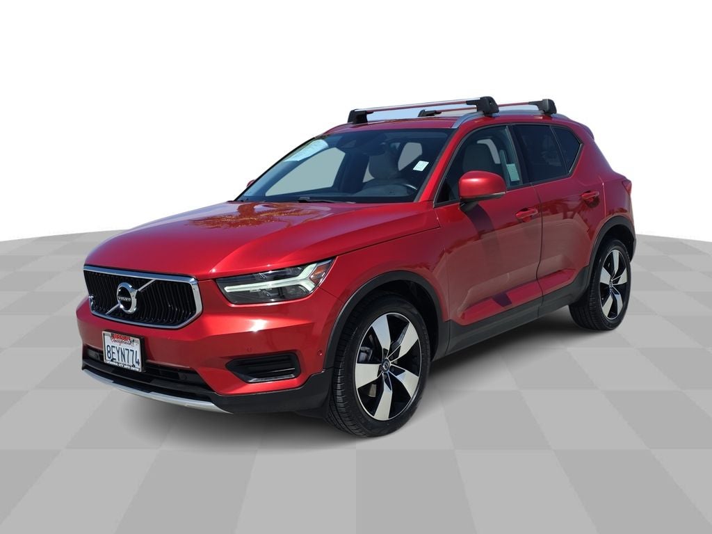 2019 Volvo XC40 Momentum