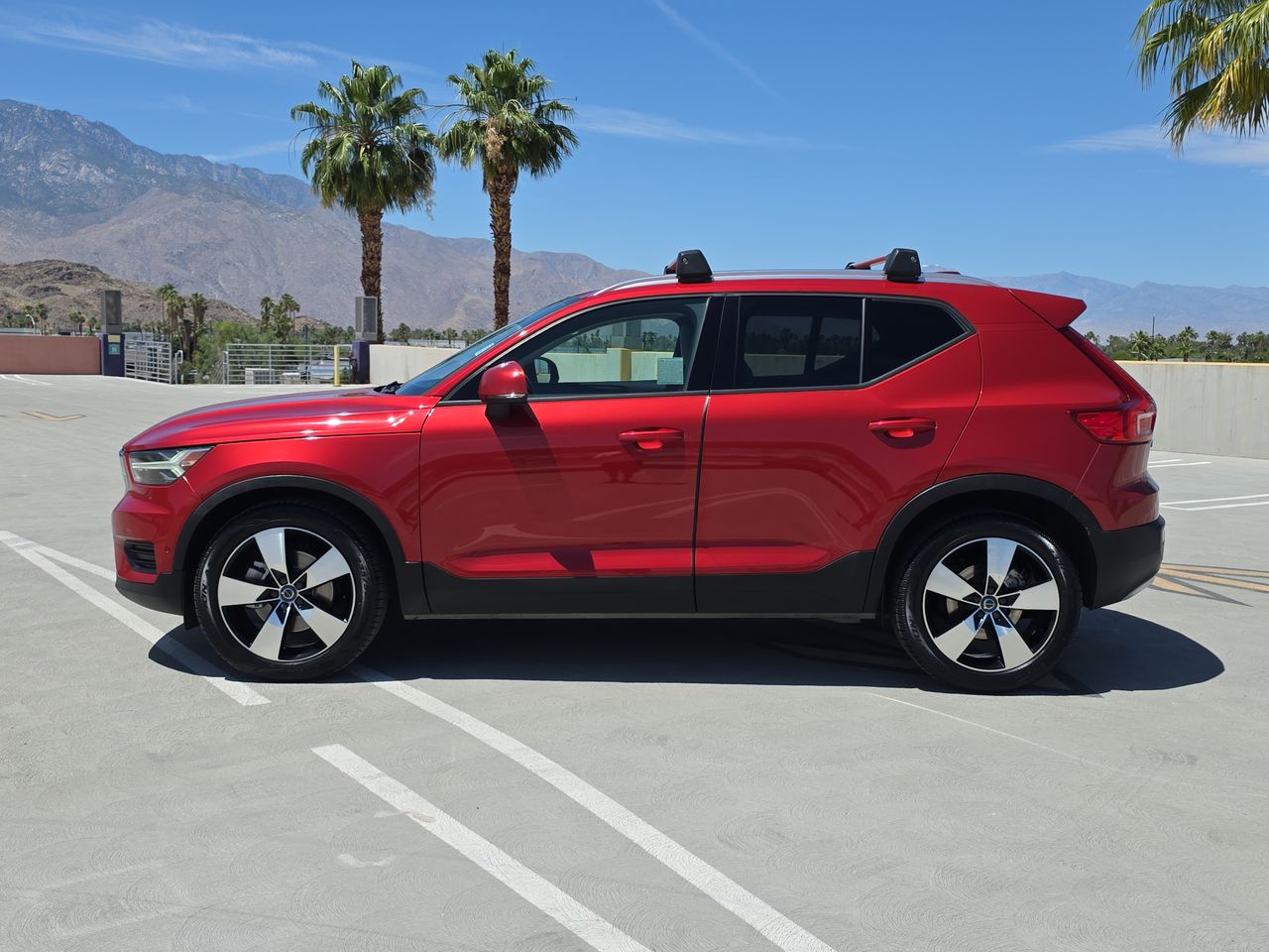 2019 Volvo XC40 Momentum