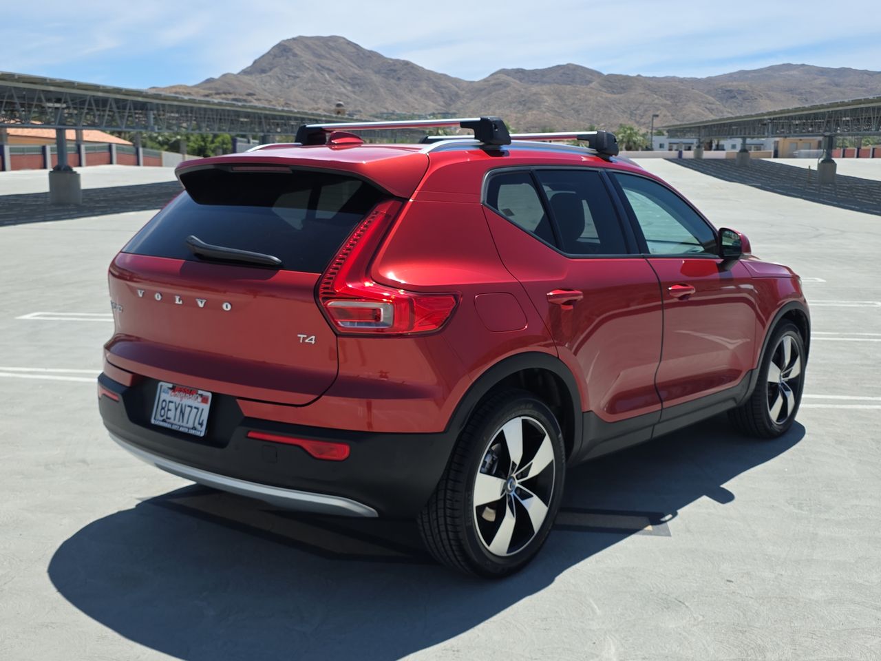 2019 Volvo XC40 Momentum