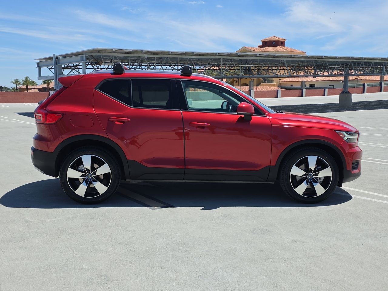 2019 Volvo XC40 Momentum