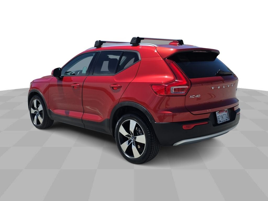 2019 Volvo XC40 Momentum
